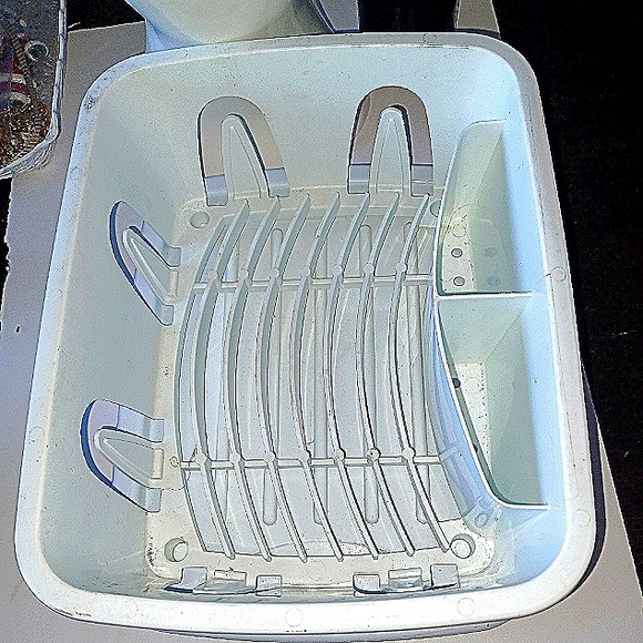 Mini RV dish strainer - Picture 5 of 5